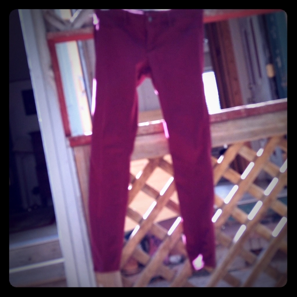 Burgundy skinny jeans size w 28